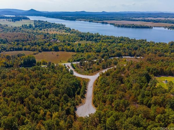 16100 & 16104 Vista Del Rio, Maumelle, AR 72113