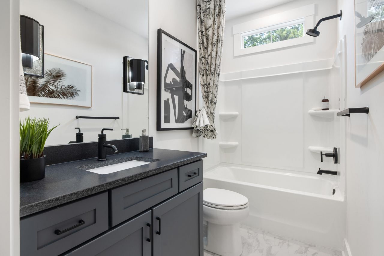 237 Newsday Street Photo 9