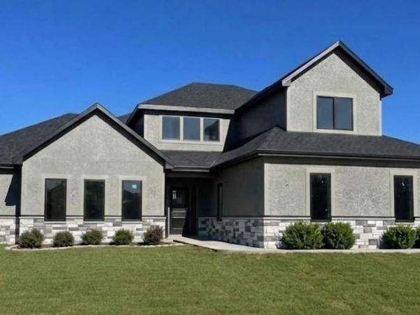 22646 W 89th Street, Lenexa, KS 66227