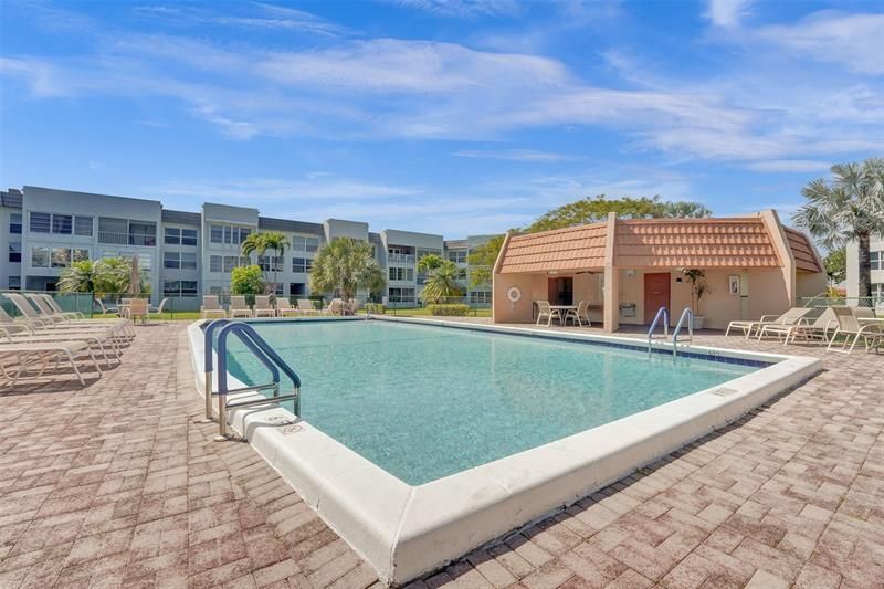 6570 Royal Palm Boulevard, Unit 210J, Margate, FL 33063 Photo