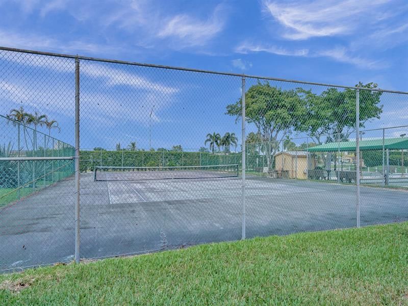 6570 Royal Palm Boulevard, Unit 210J, Margate, FL 33063 Photo