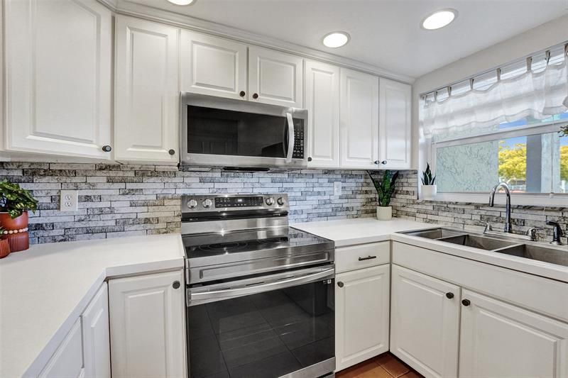 6570 Royal Palm Boulevard, Unit 210J, Margate, FL 33063 Photo