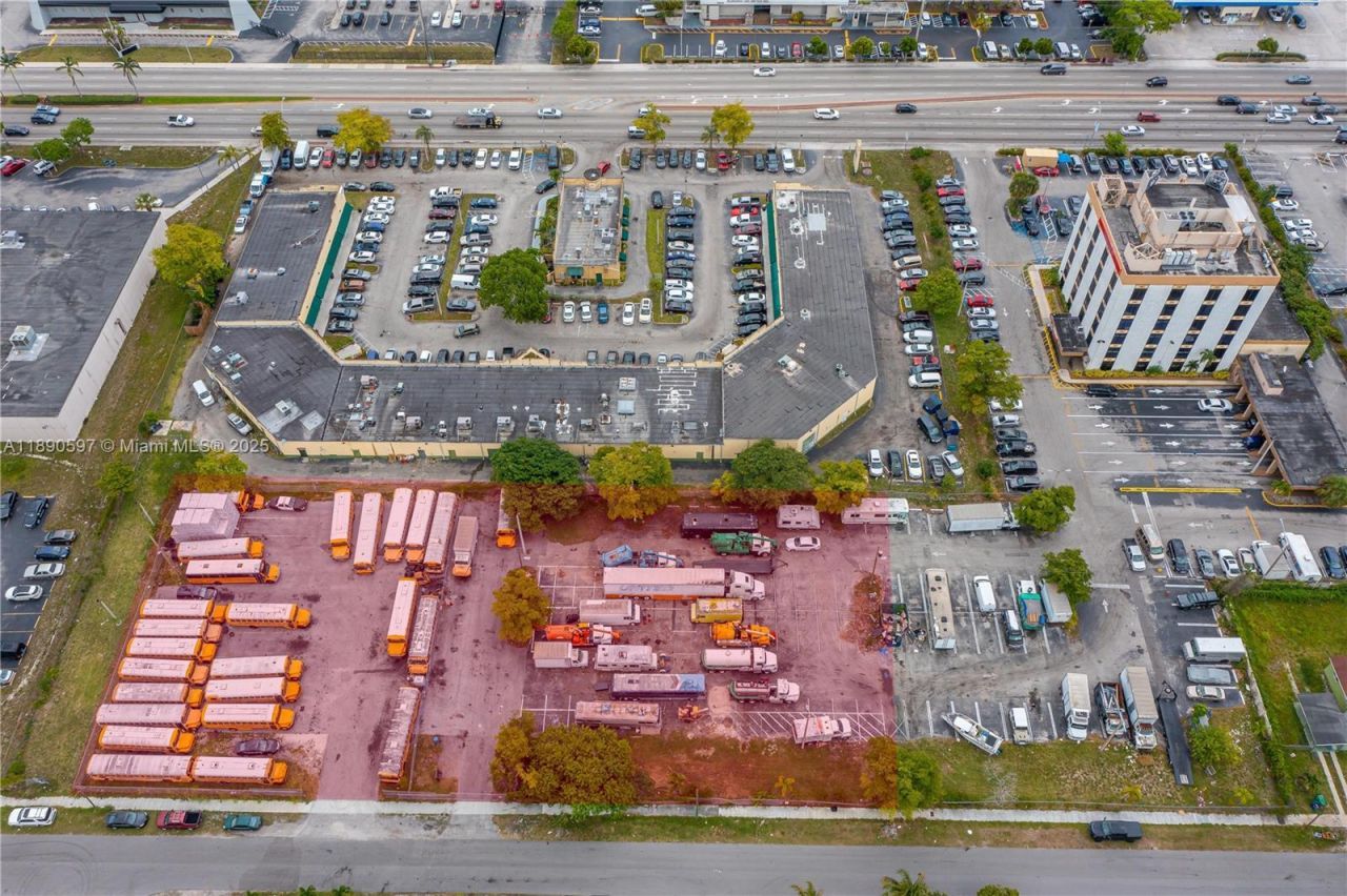 18352 NW 2nd Ave, Miami Gardens, FL 33169 Photo