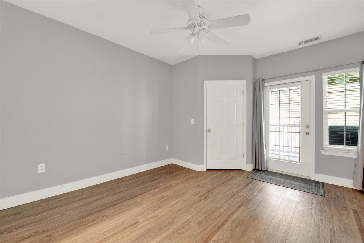 1634 Telfair Way Photo 11