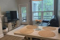 1634 Telfair Way photo 4