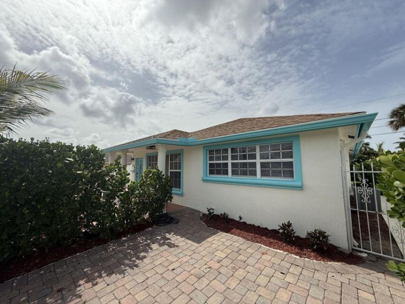 951 Green Street, West Palm Beach, FL 33405 Photo