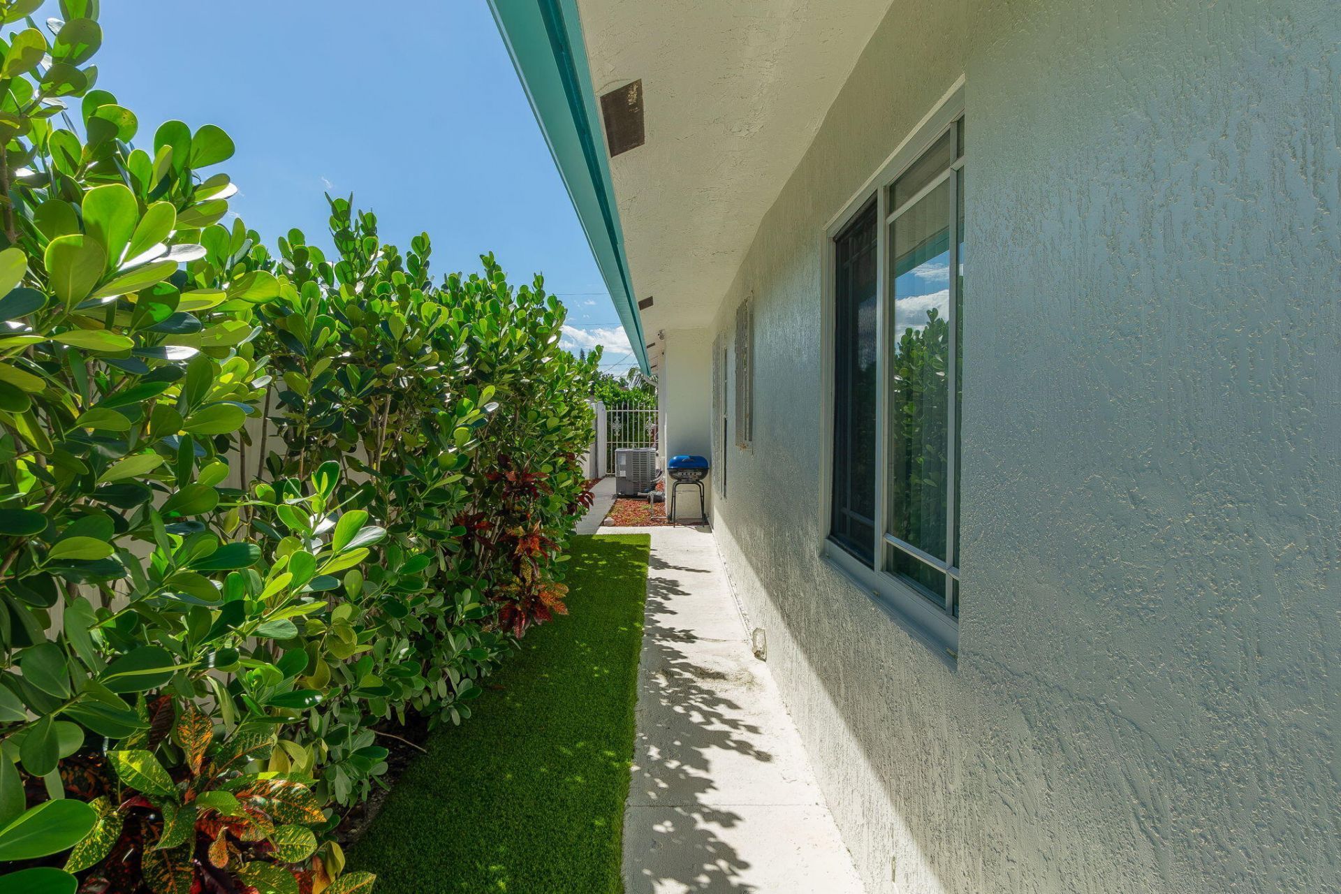 951 Green Street, West Palm Beach, FL 33405 Photo