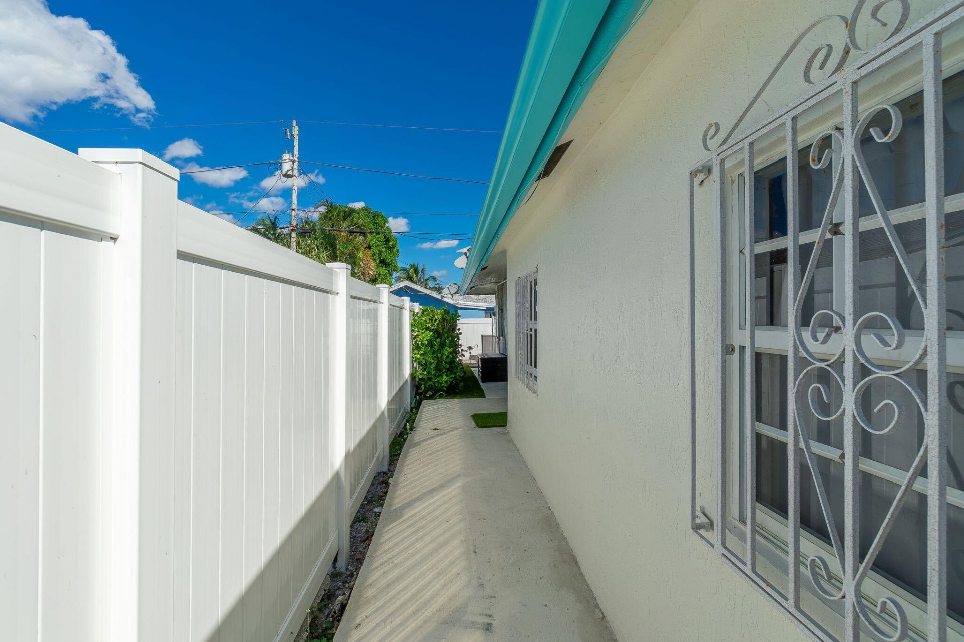 951 Green Street, West Palm Beach, FL 33405 Photo