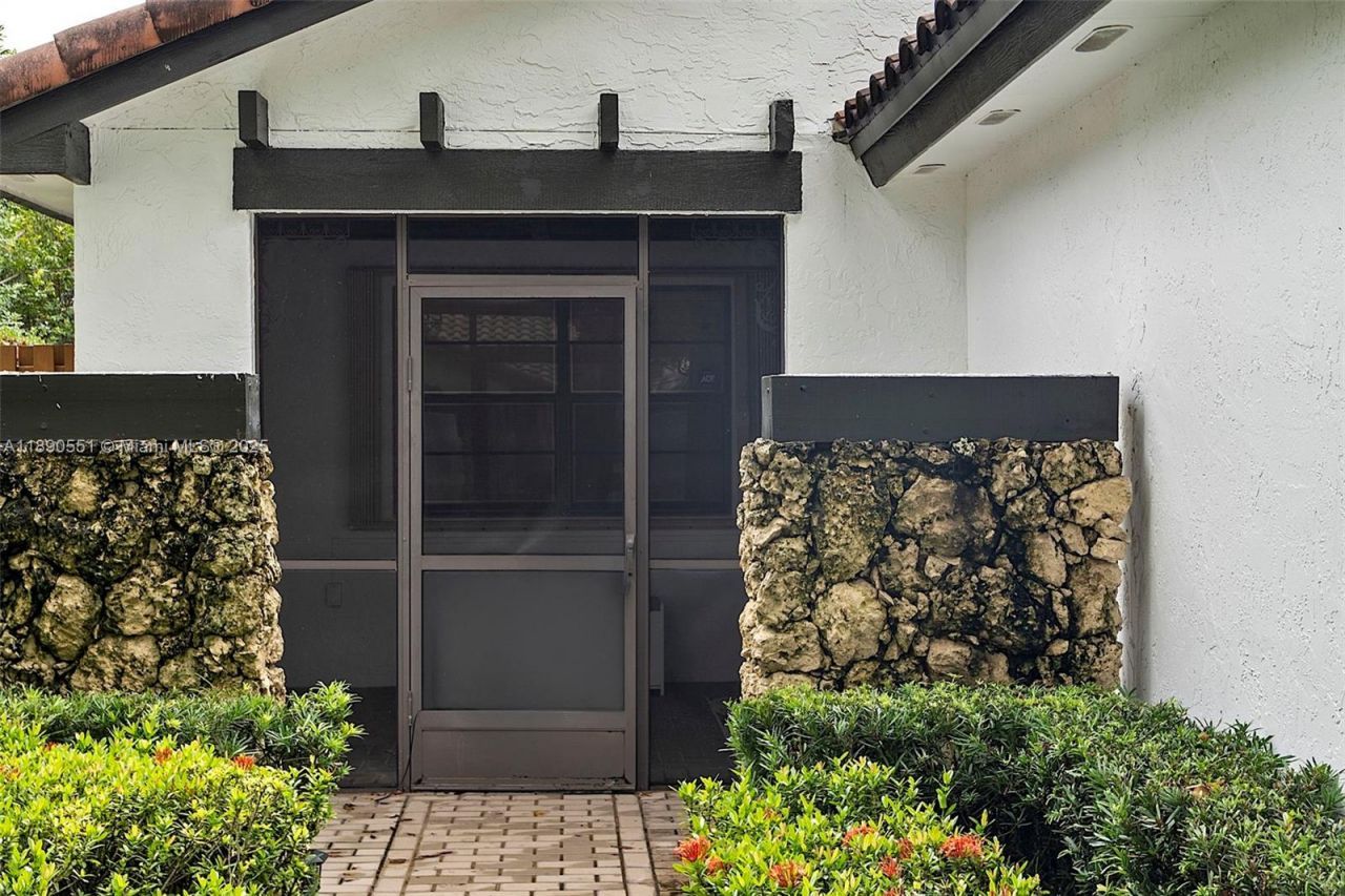 2330 Dover, Weston, FL 33326 Photo