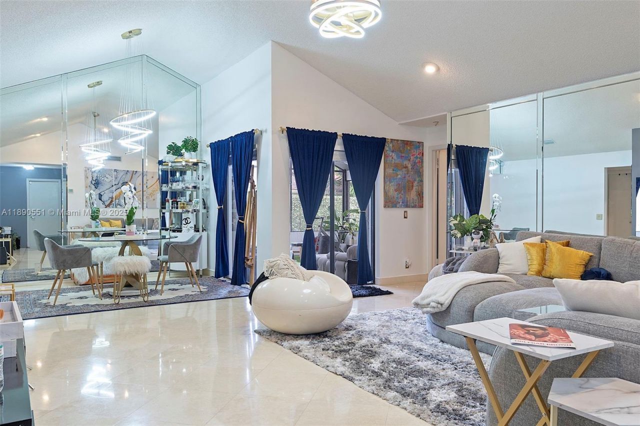 2330 Dover, Weston, FL 33326 Photo