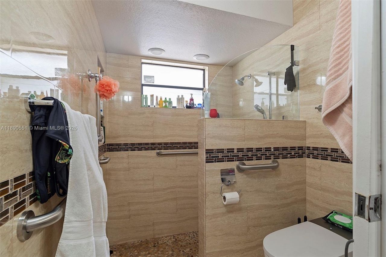 2330 Dover, Weston, FL 33326 Photo