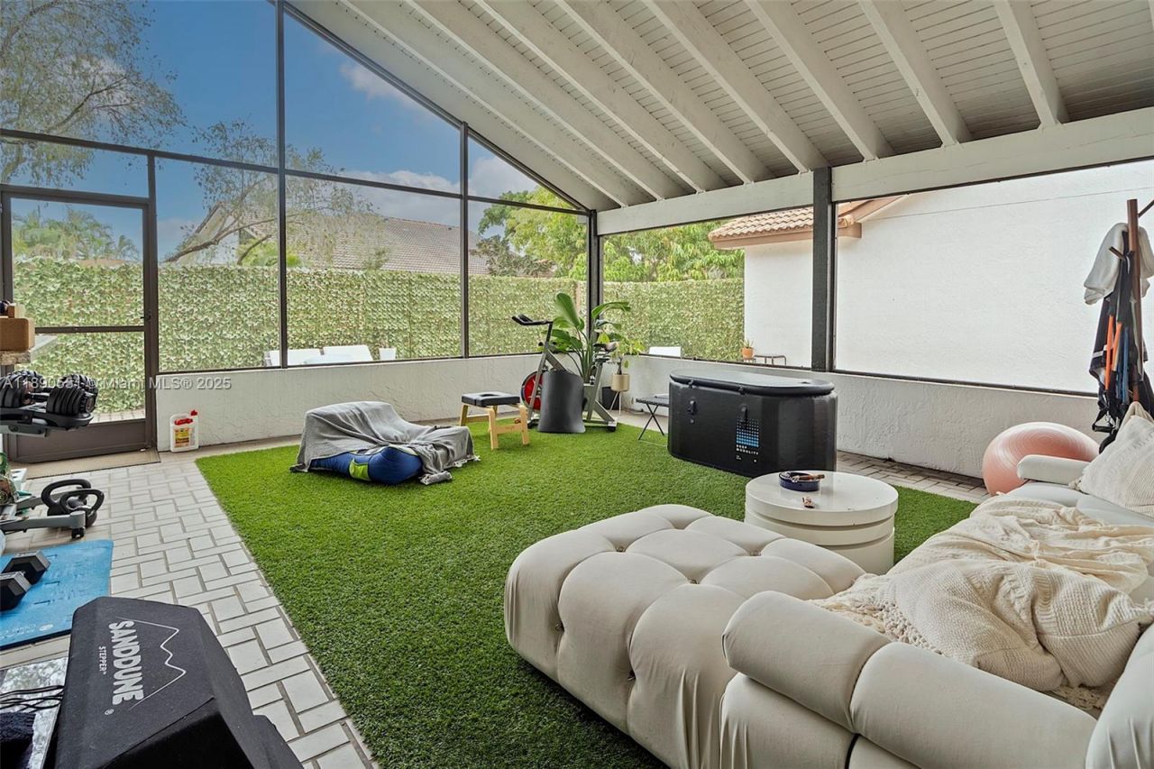 2330 Dover, Weston, FL 33326 Photo