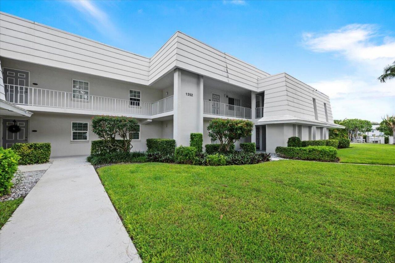 1252 N Sugar Sands Boulevard, Unit 137, Riviera Beach, FL 33404 Photo