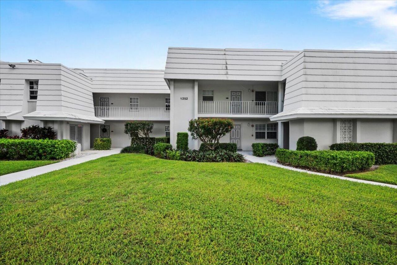 1252 N Sugar Sands Boulevard, Unit 137, Riviera Beach, FL 33404 Photo