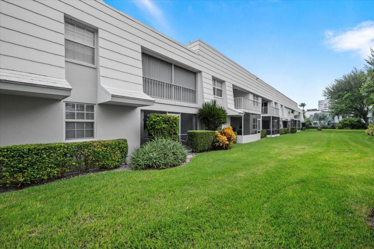 1252 N Sugar Sands Boulevard, Unit 137, Riviera Beach, FL 33404 Photo