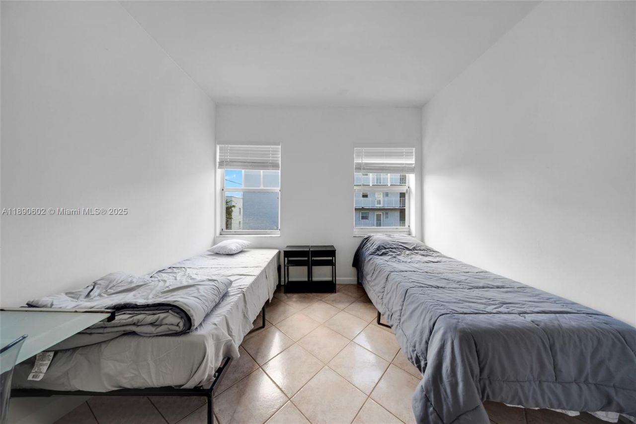 1255 Pennsylvania Ave, Unit 307, Miami Beach, FL 33139 Photo