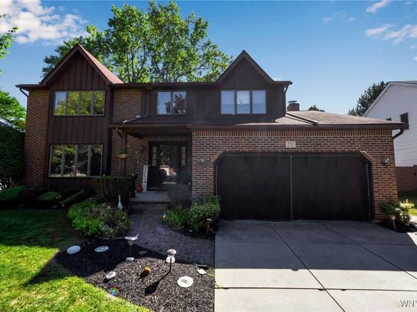 237 Wyeth Drive, Getzville, NY 14068