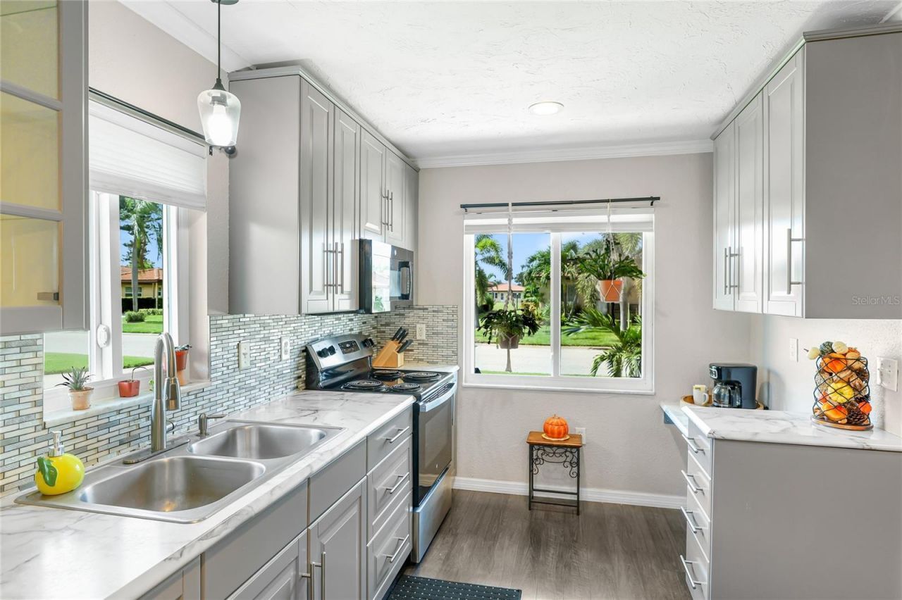 6403 Auburn Avenue, Bradenton, FL 34207 Photo