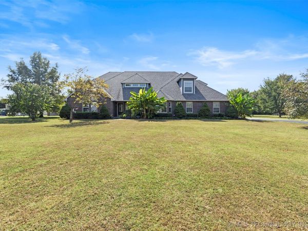 23332 E 132nd Street S, Coweta, OK 74429