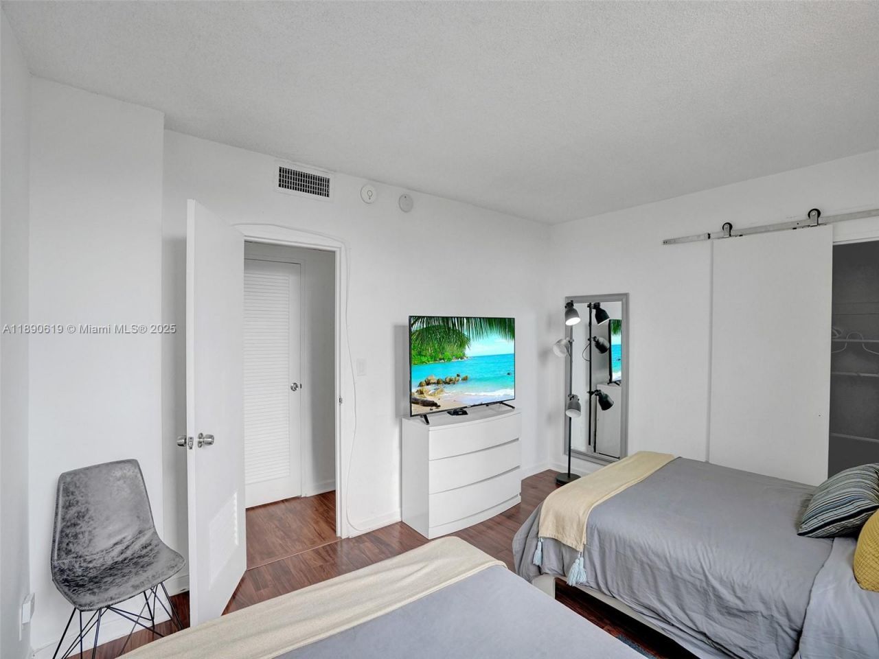 3901 S Ocean Dr, Unit 6V, Hollywood, FL 33019 Photo