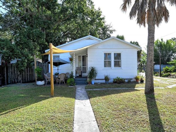 1704 COCOANUT AVENUE, SARASOTA, FL 34234