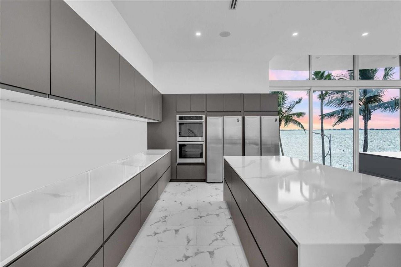 4035 Bay Shore Road, Sarasota, FL 34234 Photo