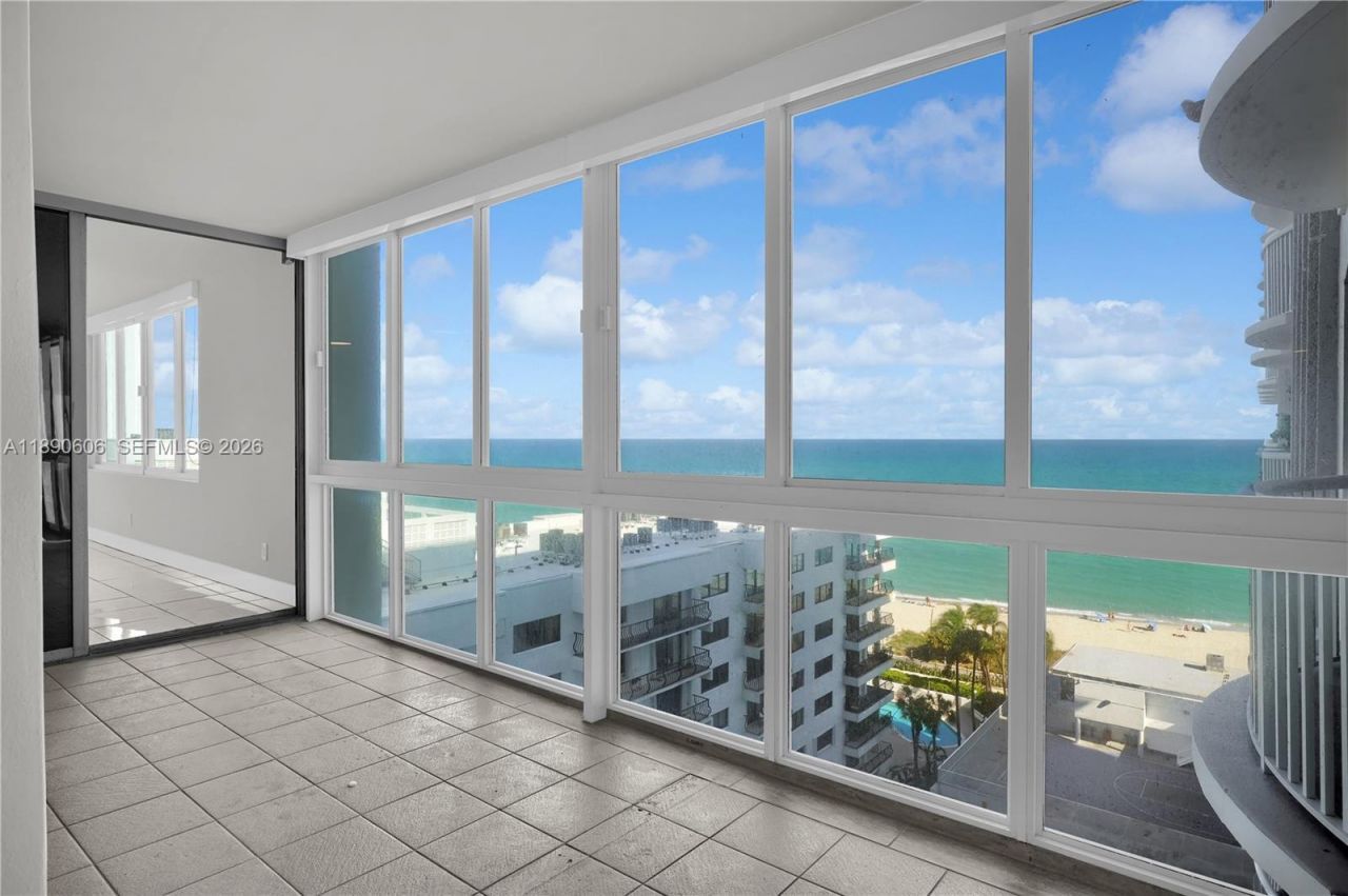 5401 Collins Ave, Unit 819, Miami Beach, FL 33140 Photo