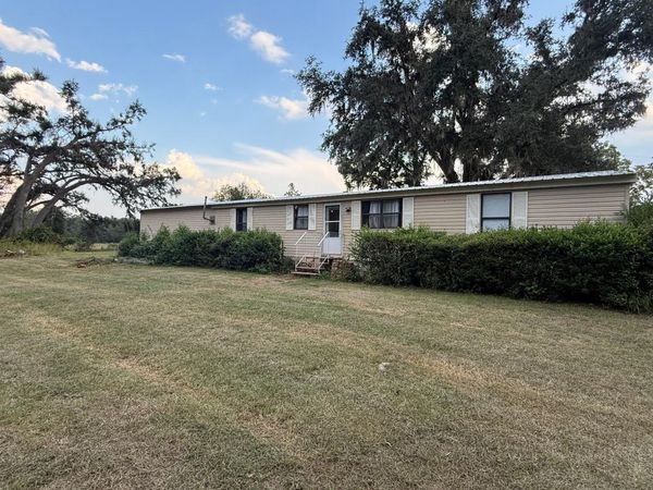 560 NE Fir Street, Pinetta, FL 32350