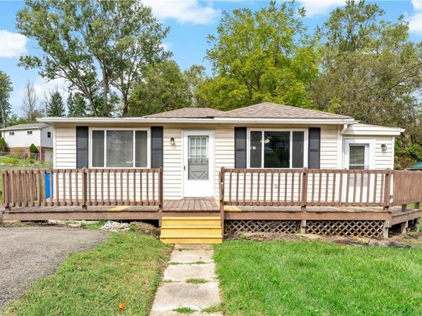 255 Broadlawn Dr, Elizabeth, PA 15037