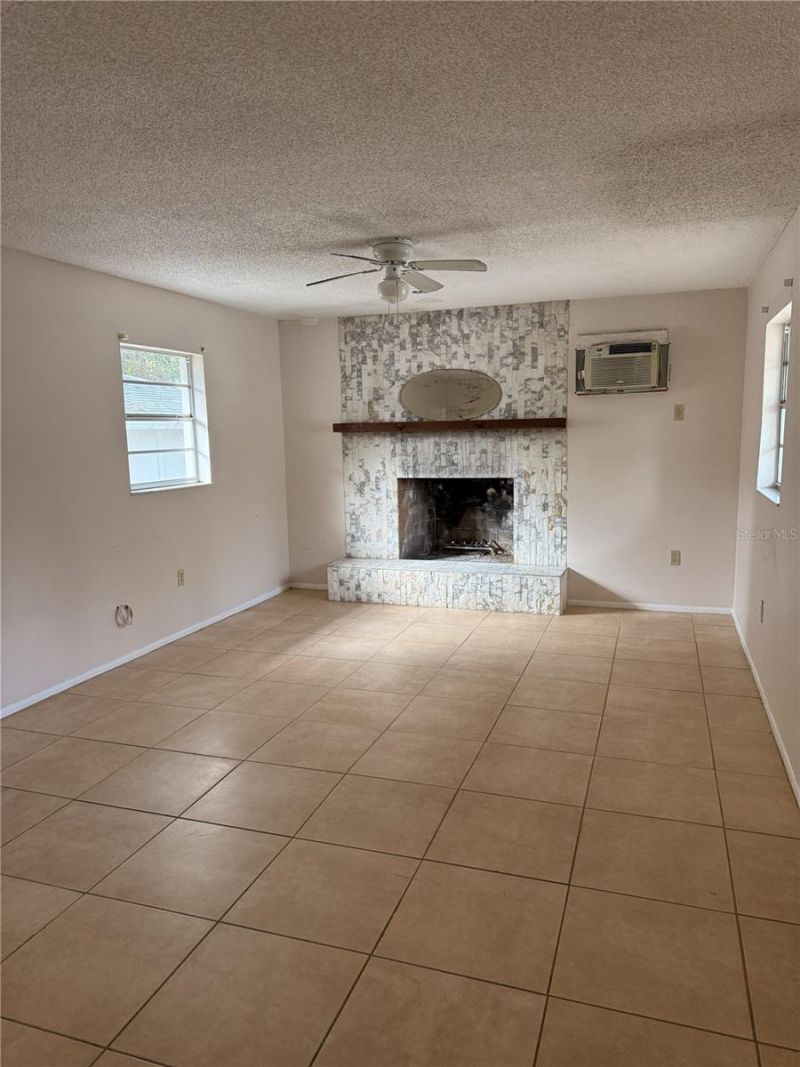 1931 Edgewater Drive, Sarasota, FL 34234 Photo