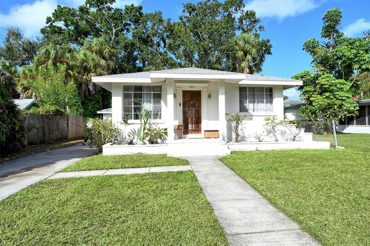 1931 Edgewater Drive, Sarasota, FL 34234 Photo