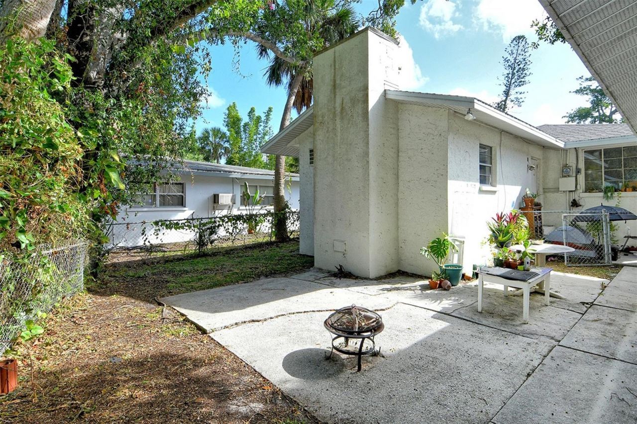 1931 Edgewater Drive, Sarasota, FL 34234 Photo