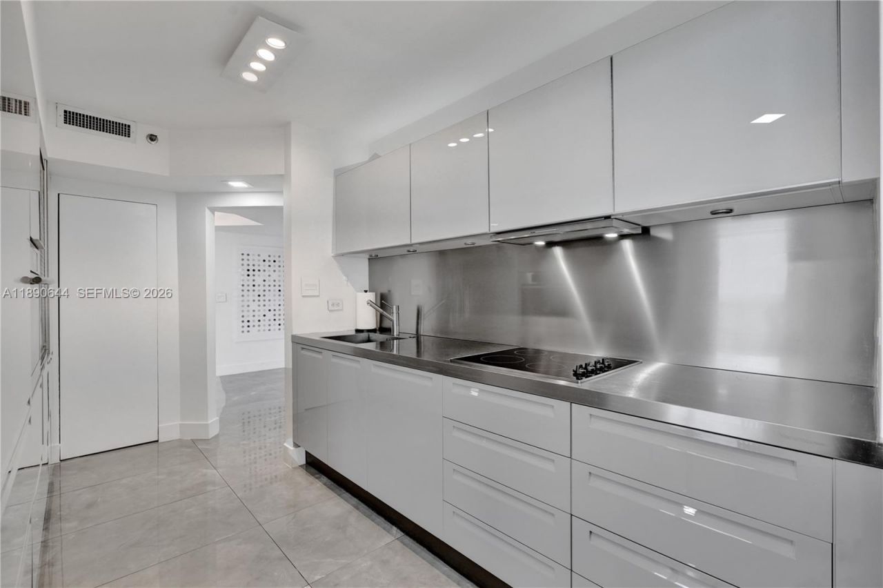 20191 E Country Club Dr, Unit 2606, Aventura, FL 33180 Photo