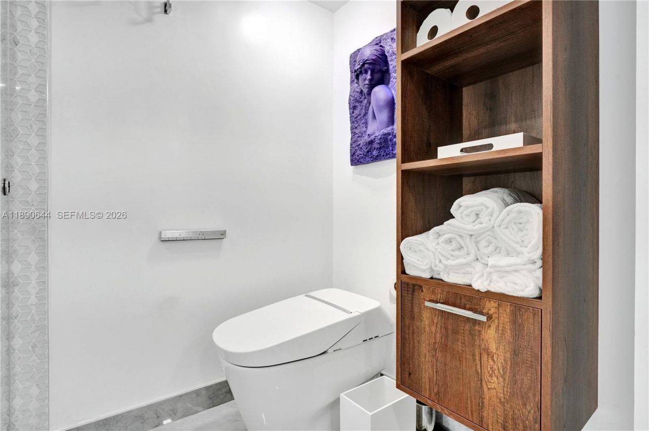 20191 E Country Club Dr, Unit 2606, Aventura, FL 33180 Photo