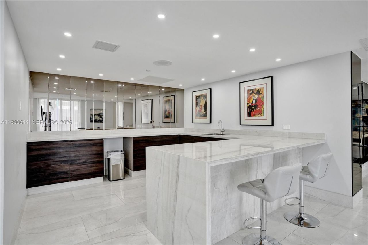 20191 E Country Club Dr, Unit 2606, Aventura, FL 33180 Photo