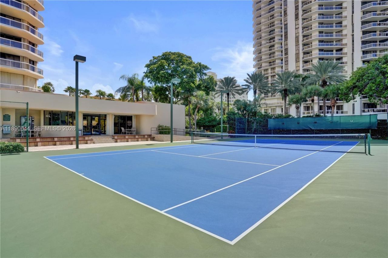 20191 E Country Club Dr, Unit 2606, Aventura, FL 33180 Photo