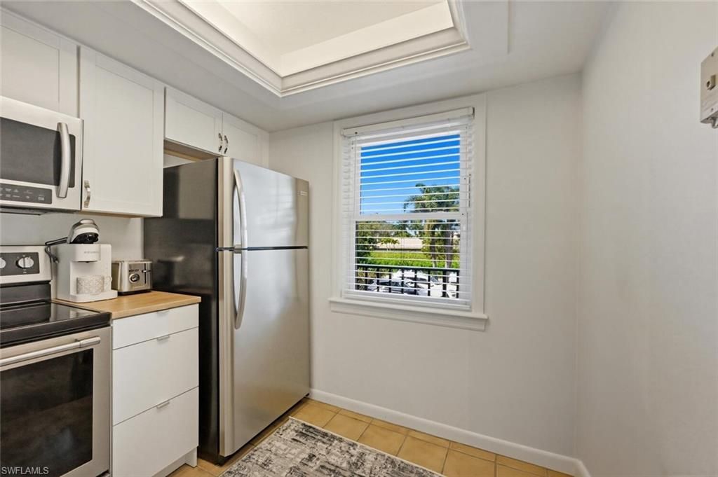 3030 Binnacle Dr, Unit 201, Naples, FL 34103 Photo