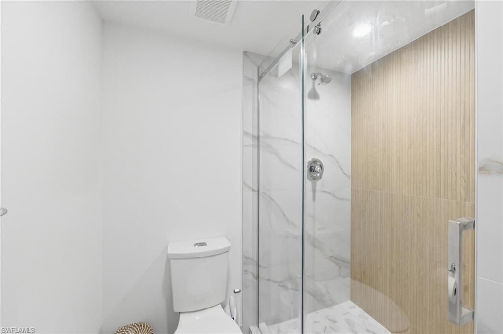 3030 Binnacle Dr, Unit 201, Naples, FL 34103 Photo