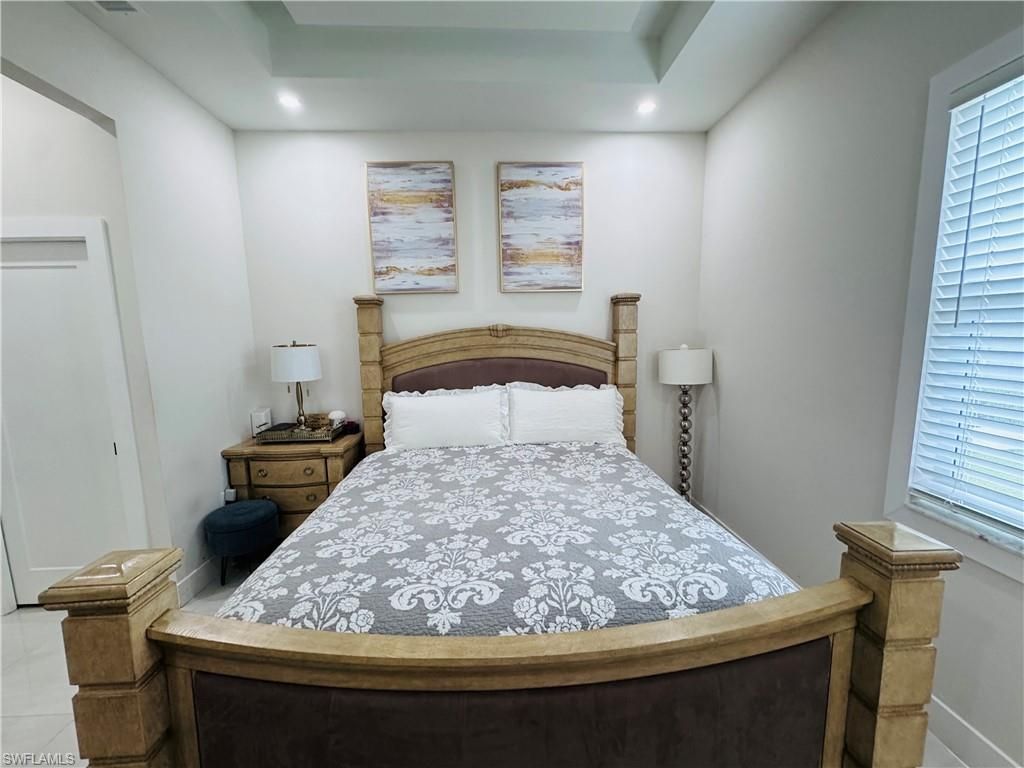 528 Jacaranda Pkwy E, Cape Coral, FL 33909 Photo