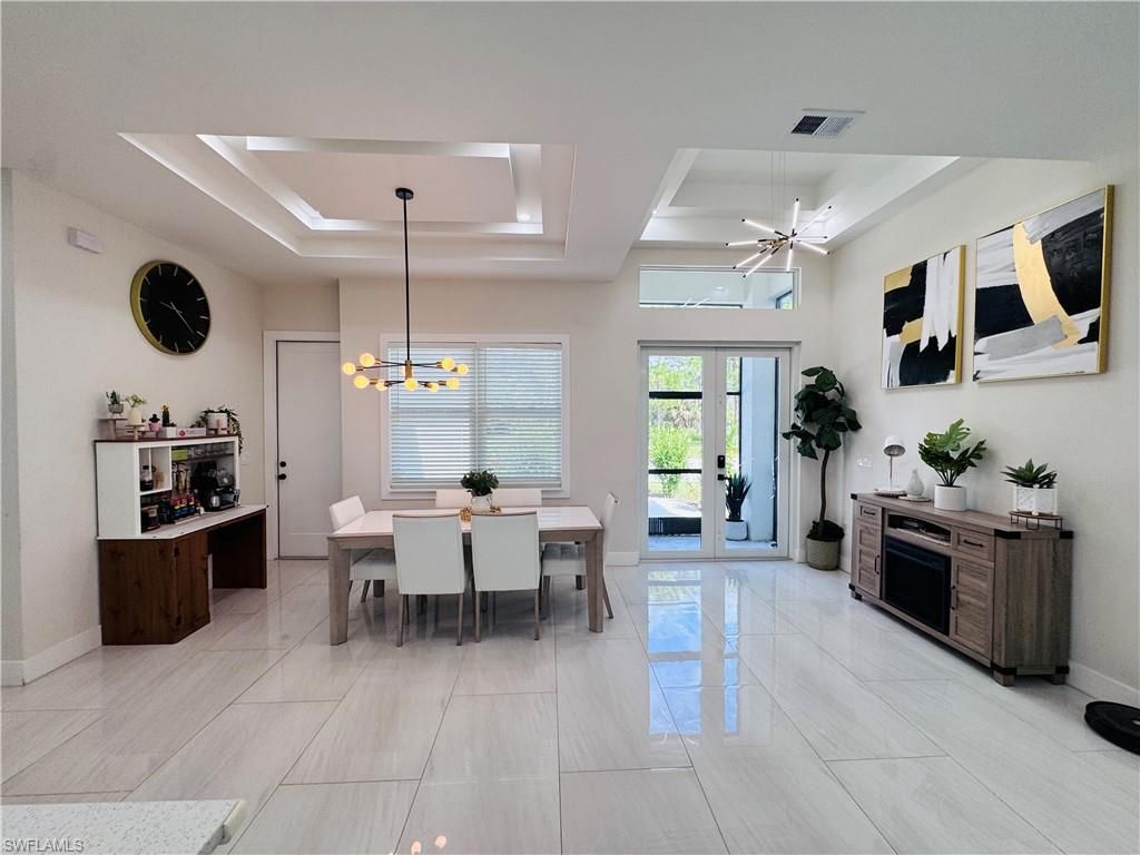 528 Jacaranda Pkwy E, Cape Coral, FL 33909 Photo