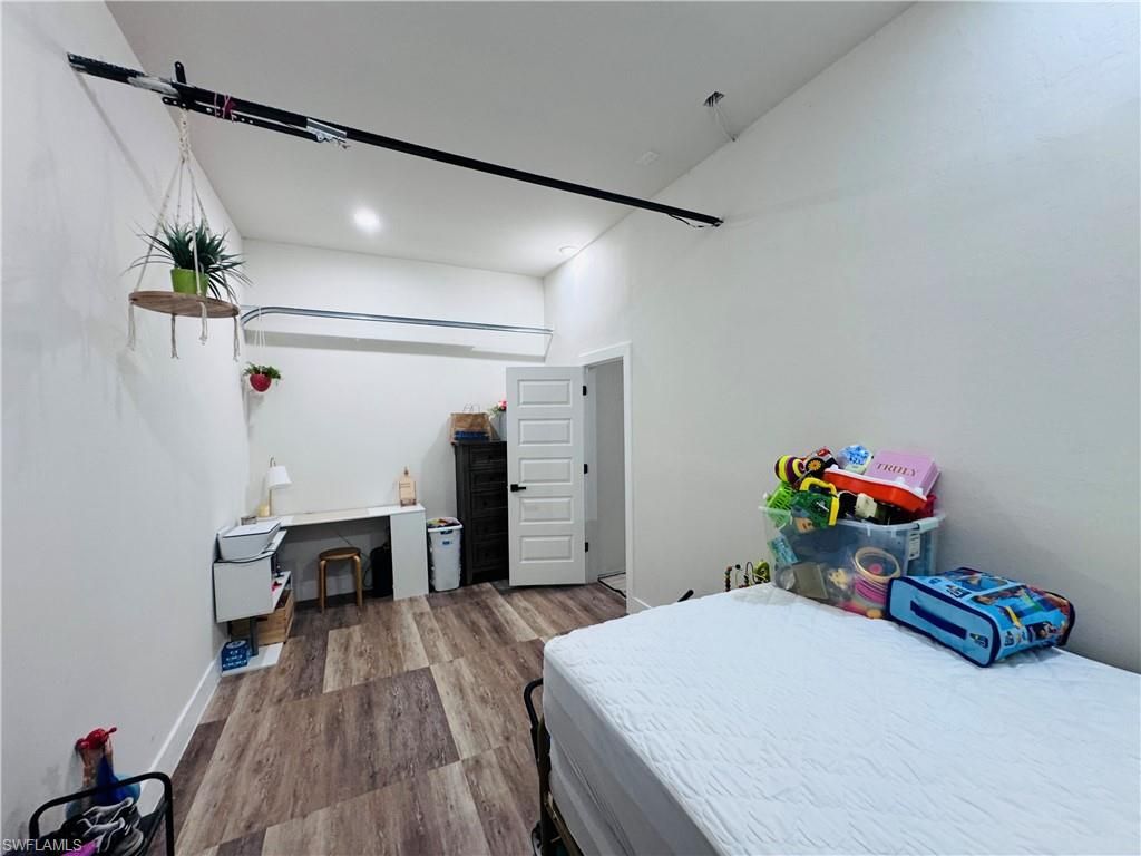 528 Jacaranda Pkwy E, Cape Coral, FL 33909 Photo