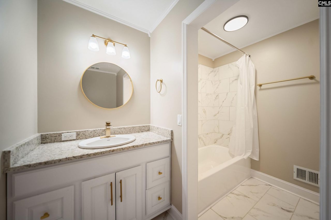 1809 Old Colony Photo 13