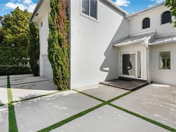 6763 SW 106 pl, Miami, FL 33173