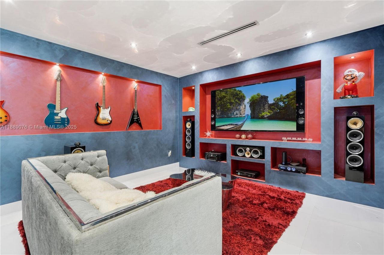 6763 SW 106 Pl, Miami, FL 33173 Photo