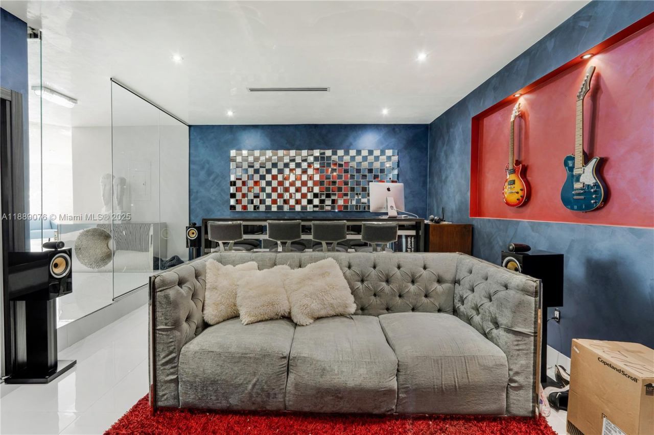 6763 SW 106 Pl, Miami, FL 33173 Photo