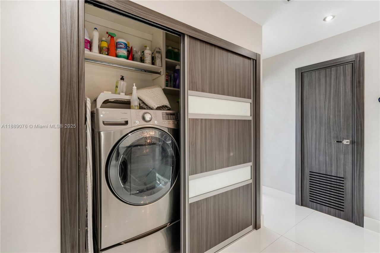 6763 SW 106 Pl, Miami, FL 33173 Photo