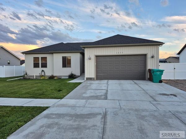 1573 Petersburg, CHUBBUCK, ID 83202