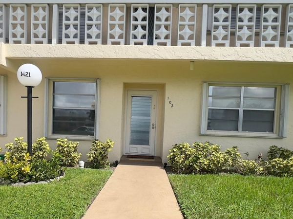 1421 NW 19th Terrace, Unit 102, Delray Beach, FL 33445