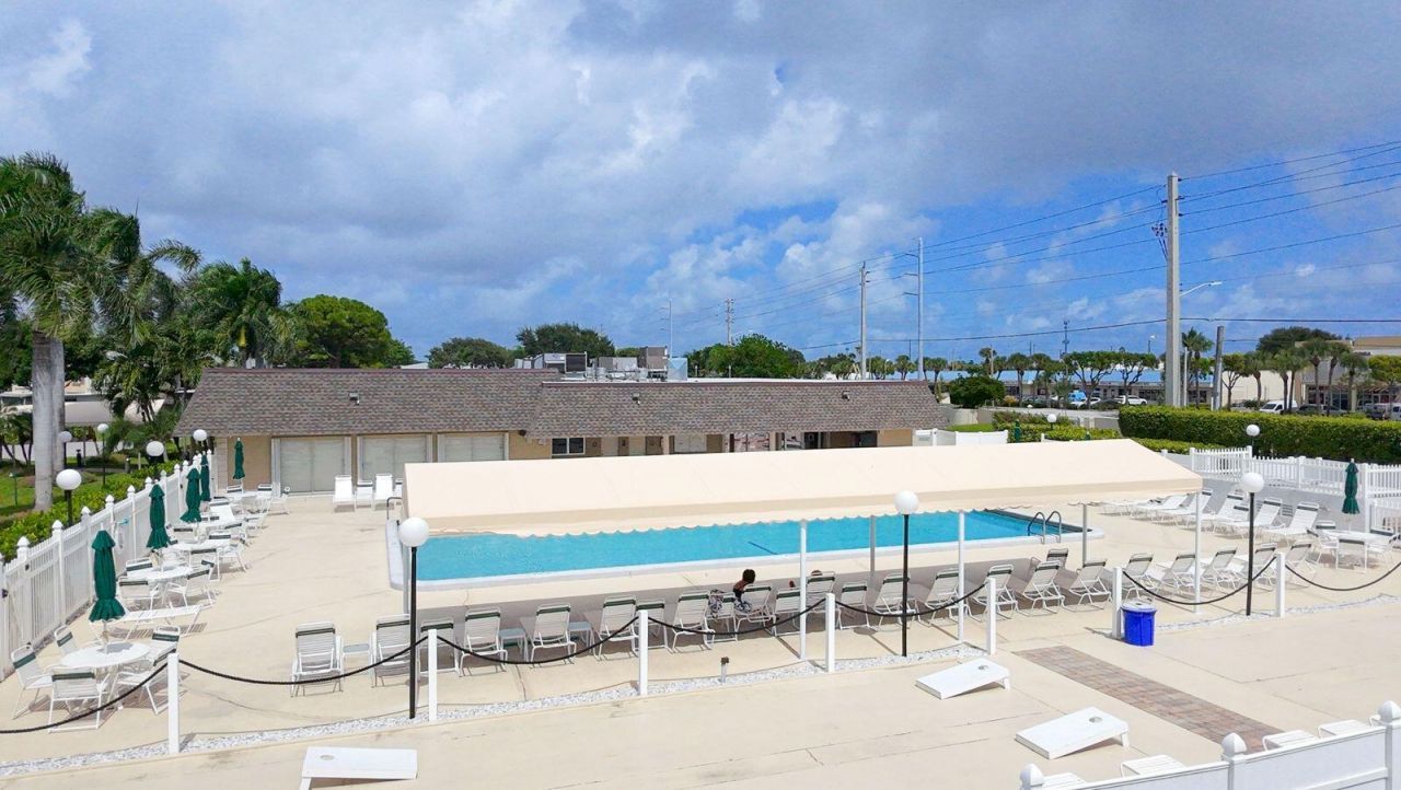 1421 NW 19th Terrace, Unit 102, Delray Beach, FL 33445 Photo