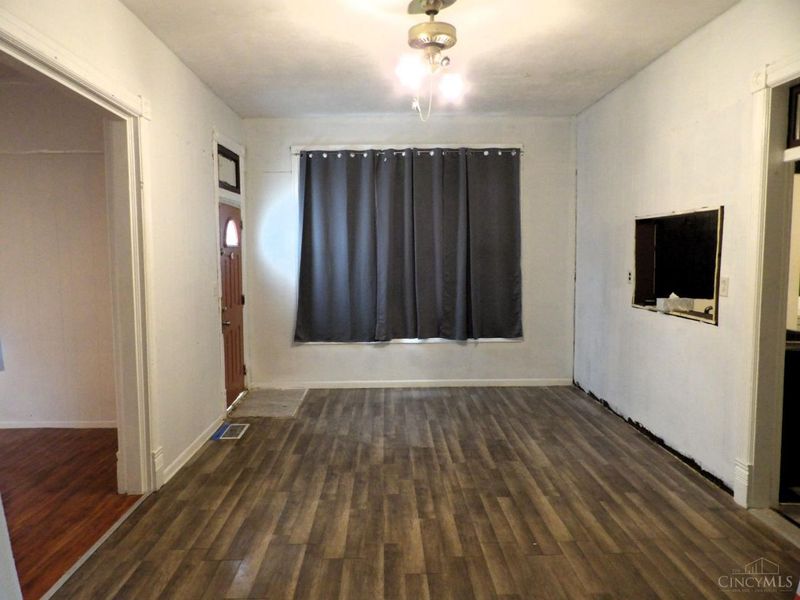 104 Linton Avenue, Clarksville, OH 45113 Photo 2